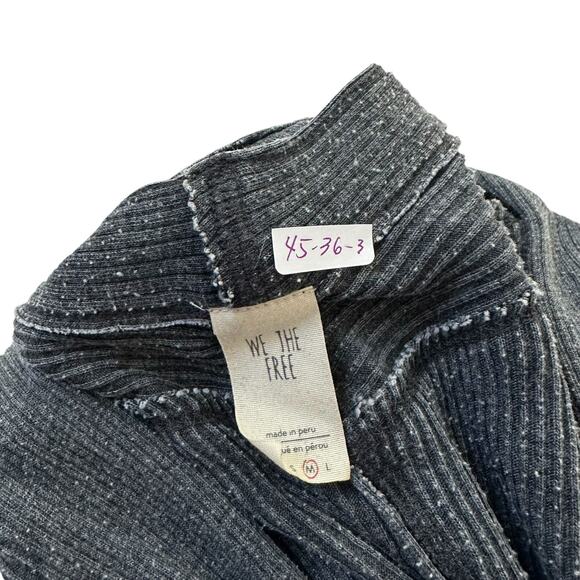 We The Free Gray Oversized Distressed Sweater Women's Size Medium | 45-36-3 - Picture 3 of 6